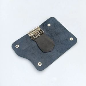 Ключница карманная из натуральной кожи на кнопках, цвет черный